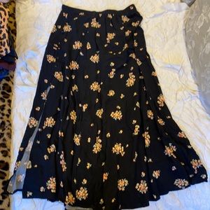 American Eagle Long split skirt
